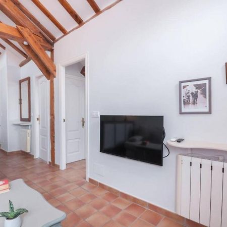 Cozy One-Bedroom Penthhouse La Latina Madrid Exterior foto